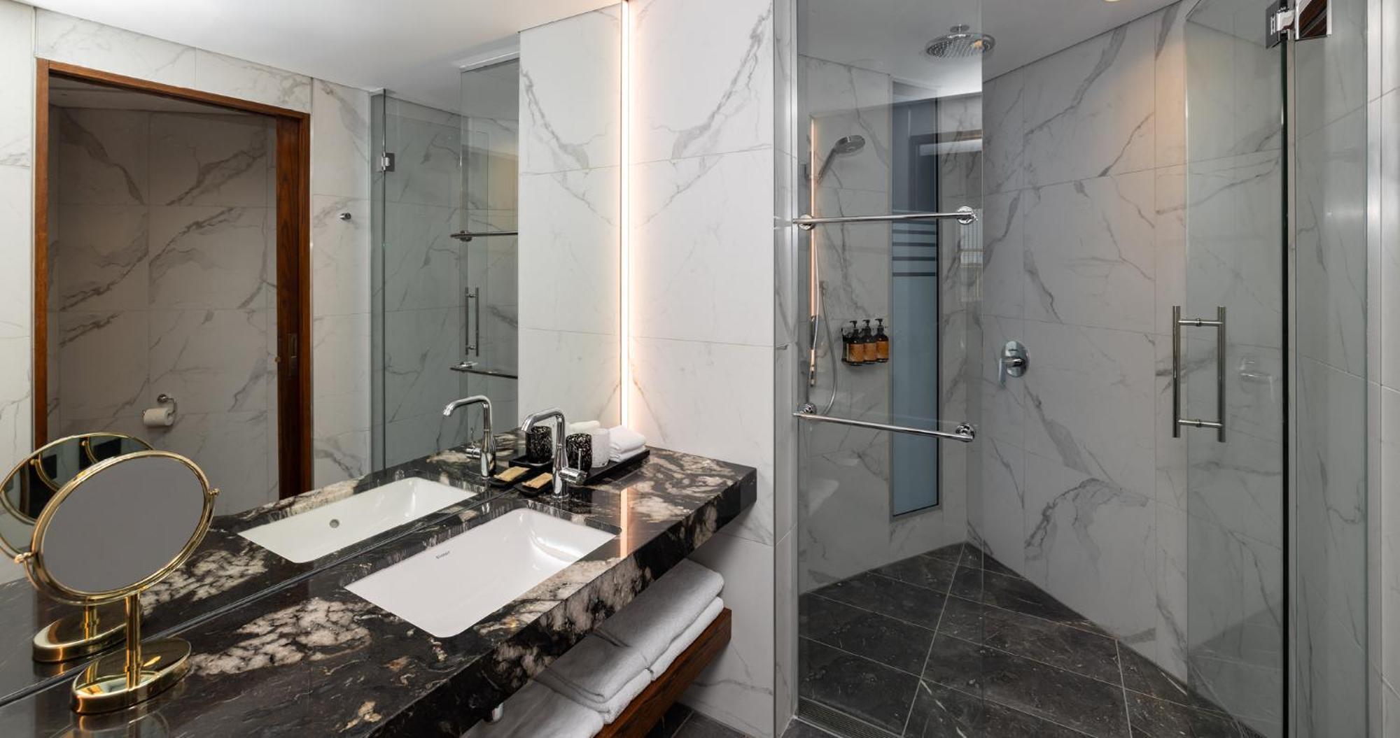 Horizon By Skycity Оукланд Екстериор снимка Bathroom